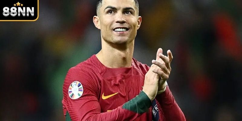 Sức hút đặc biệt từ mức lương của CR7 hiện tại Sức hút đặc biệt từ mức lương của CR7 hiện tại